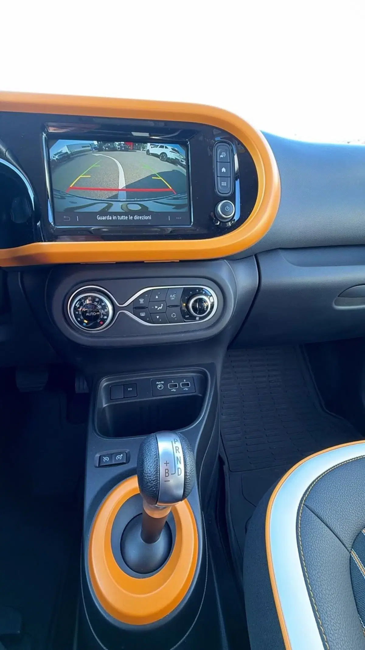 Renault Twingo usata a Roma (6)