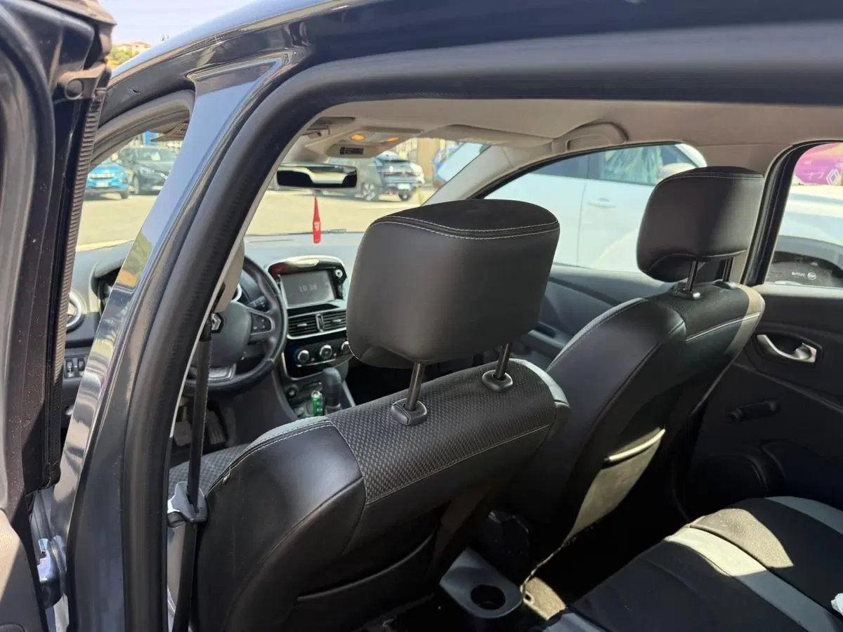 Renault Clio usata a Roma (6)
