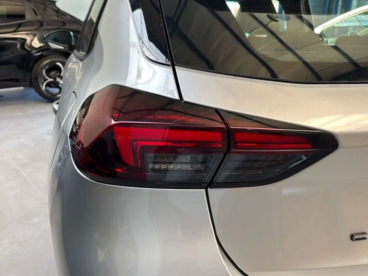 Opel Corsa nuova a Frosinone (11)