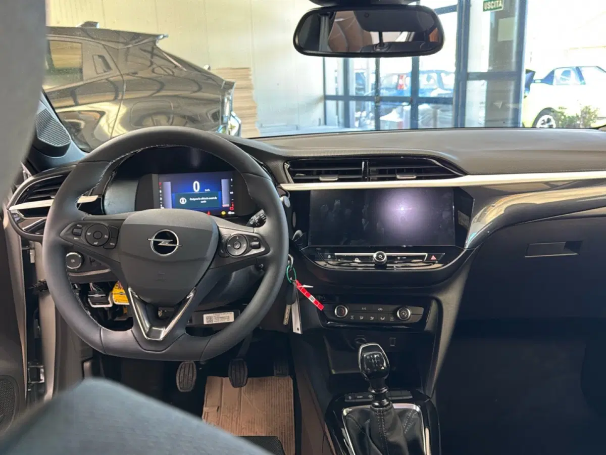 Opel Corsa nuova a Frosinone (19)