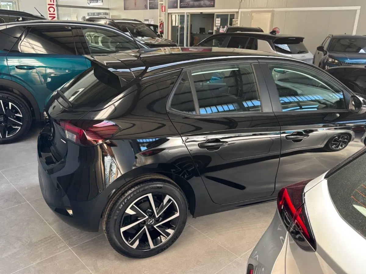 Opel Corsa nuova a Frosinone (7)
