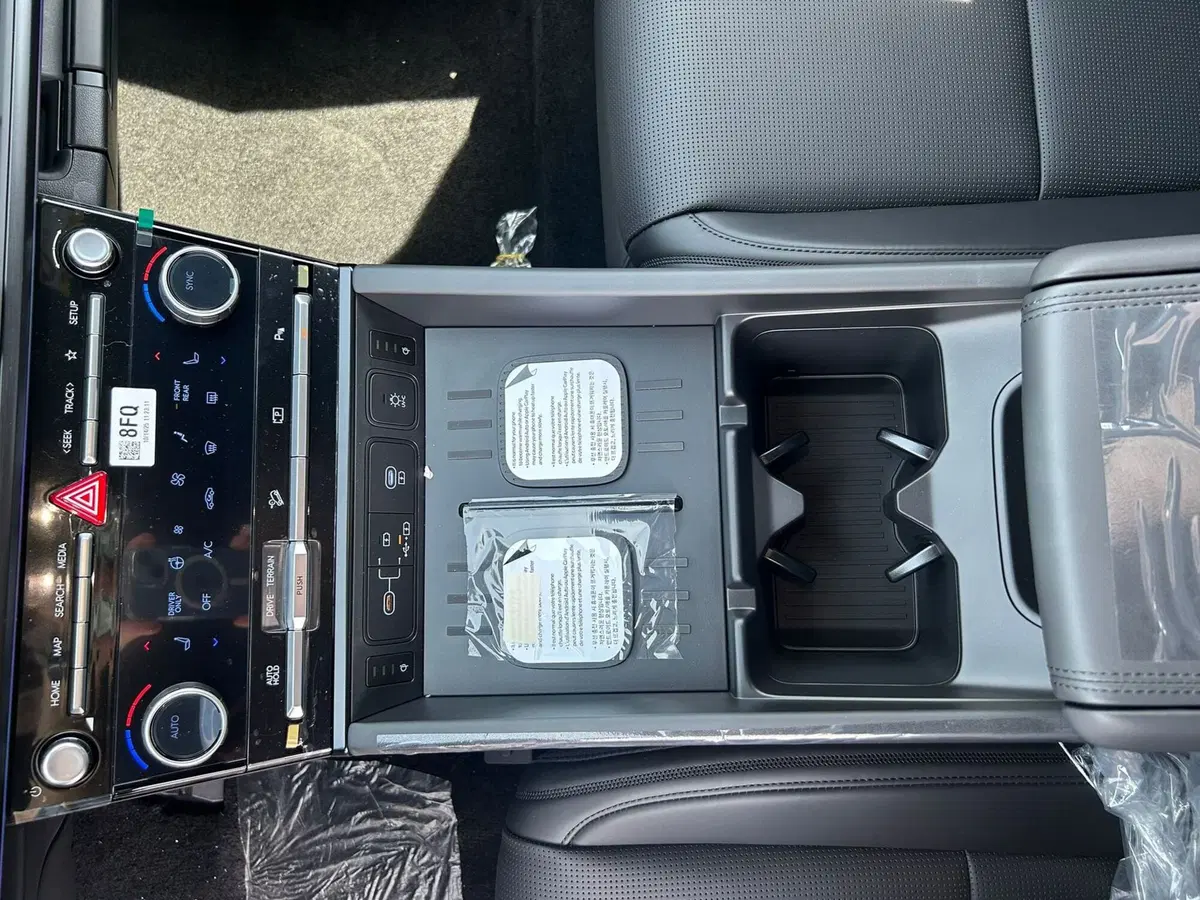 Hyundai Santa Fe nuova a Frosinone (18)
