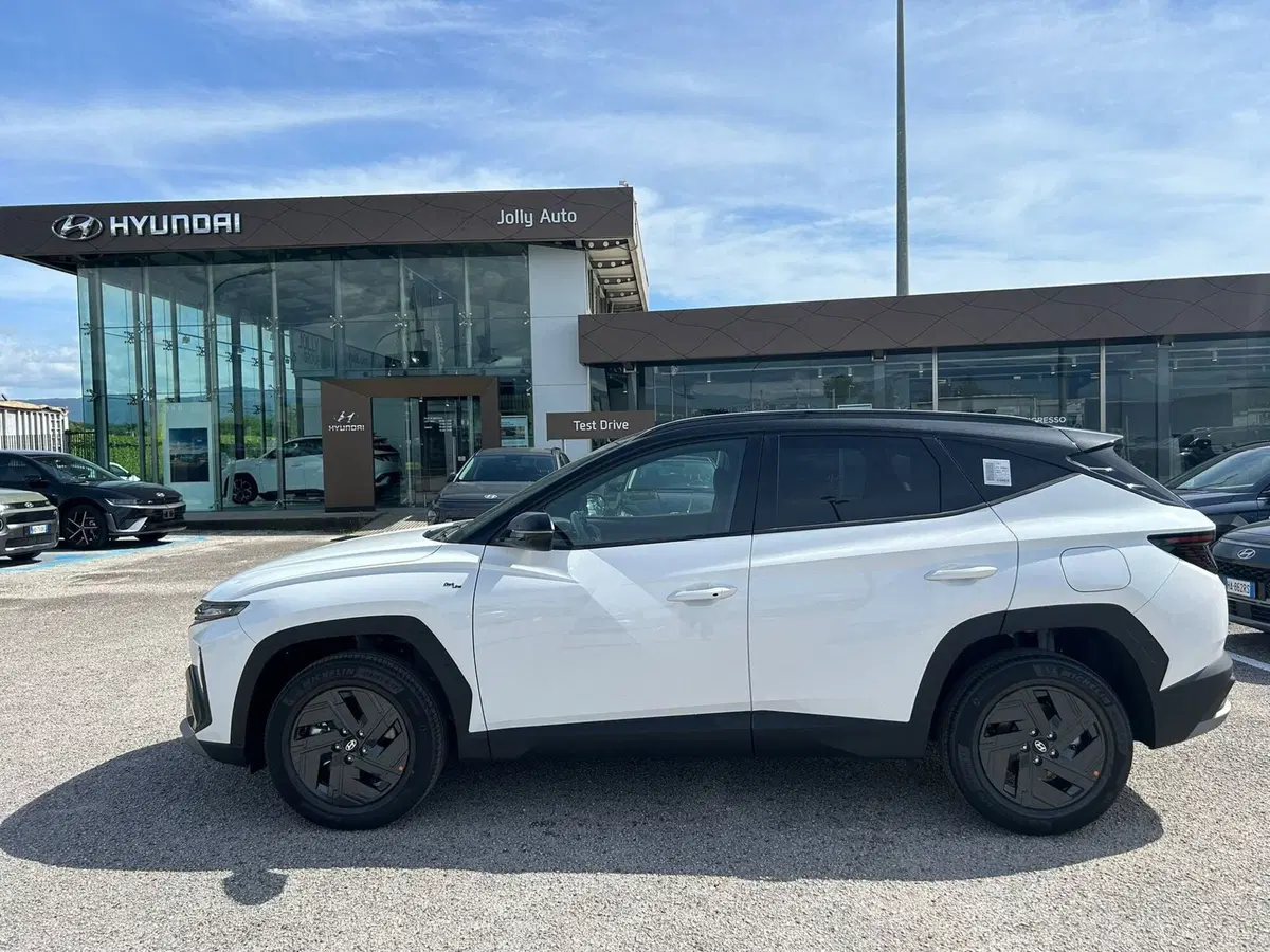 Hyundai Tucson nuova a Frosinone (4)