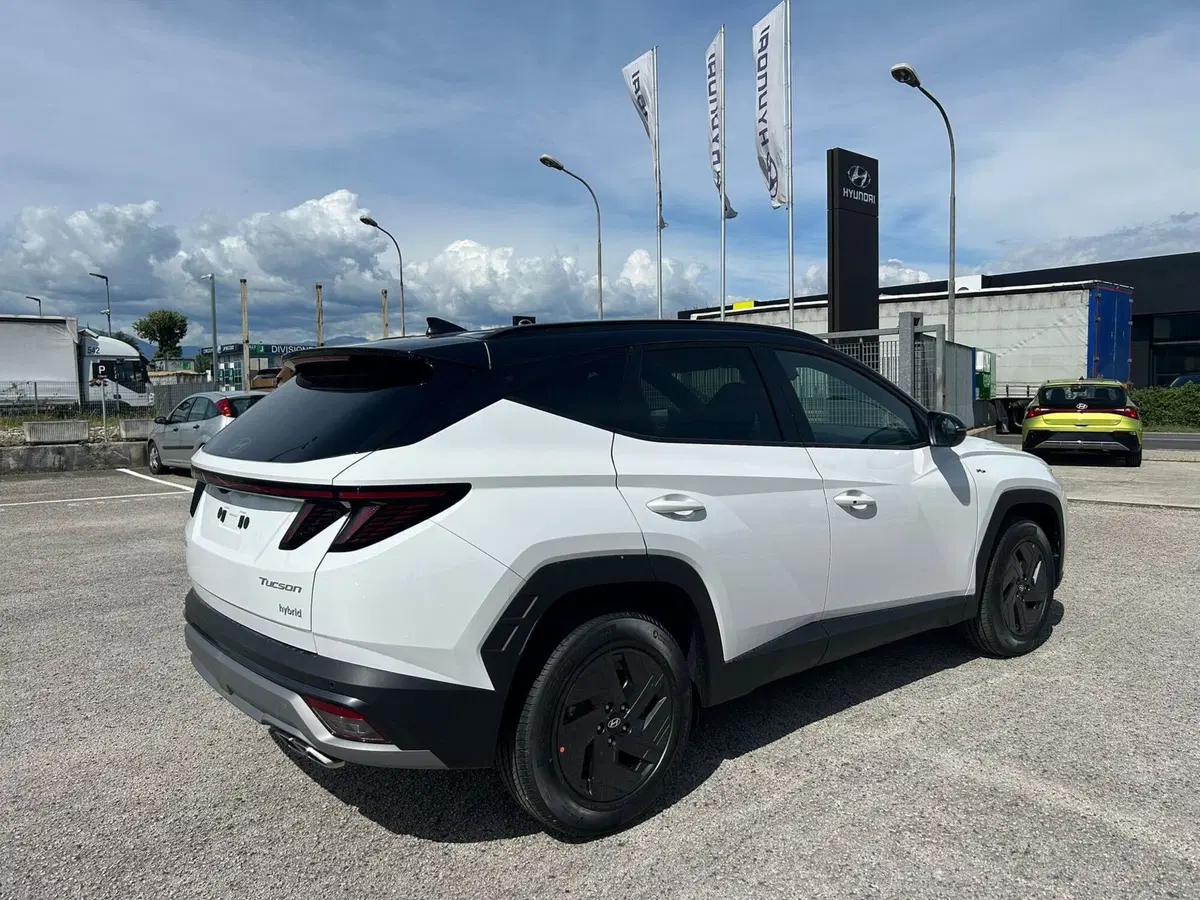 Hyundai Tucson nuova a Frosinone (5)