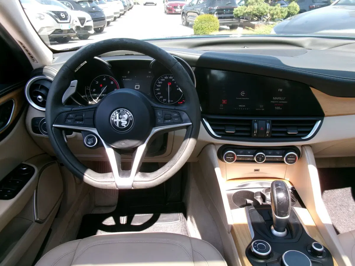 Alfa Romeo Giulia usata a Venezia (14)