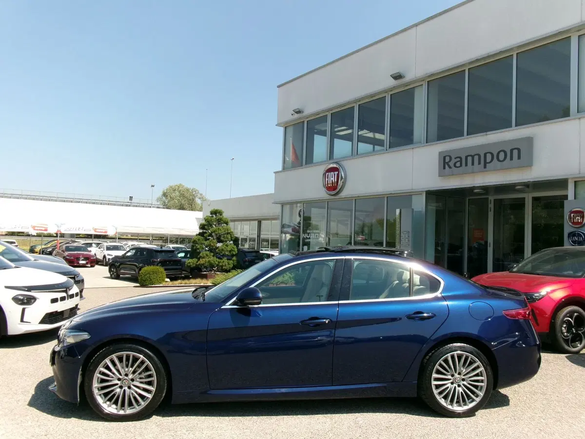 Alfa Romeo Giulia usata a Venezia (2)