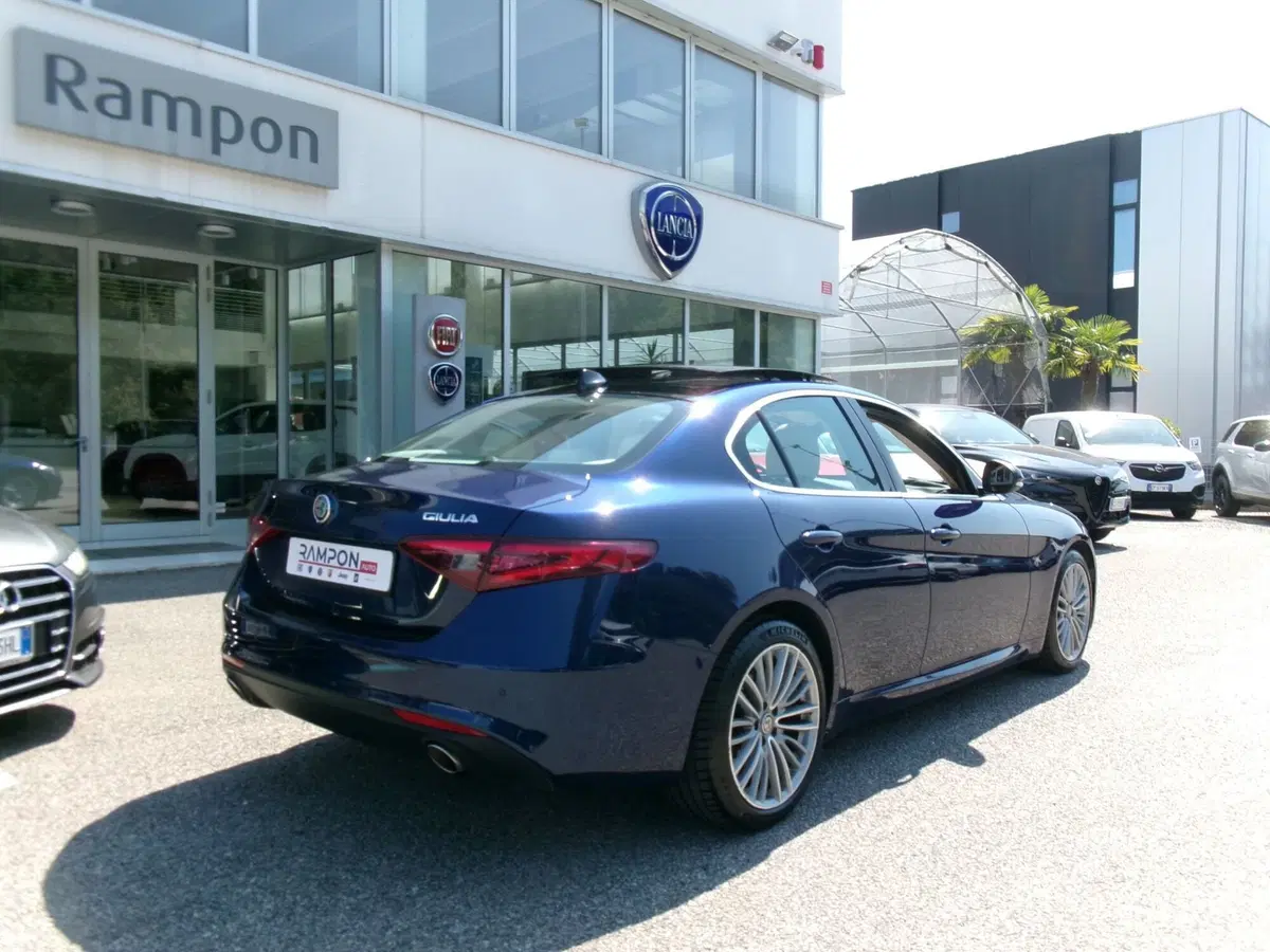 Alfa Romeo Giulia usata a Venezia (4)