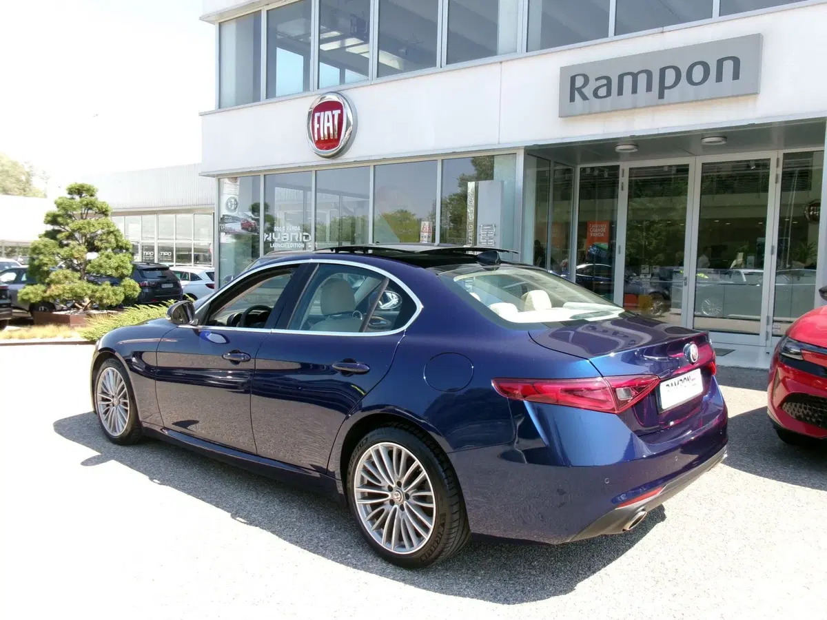 Alfa Romeo Giulia usata a Venezia (6)