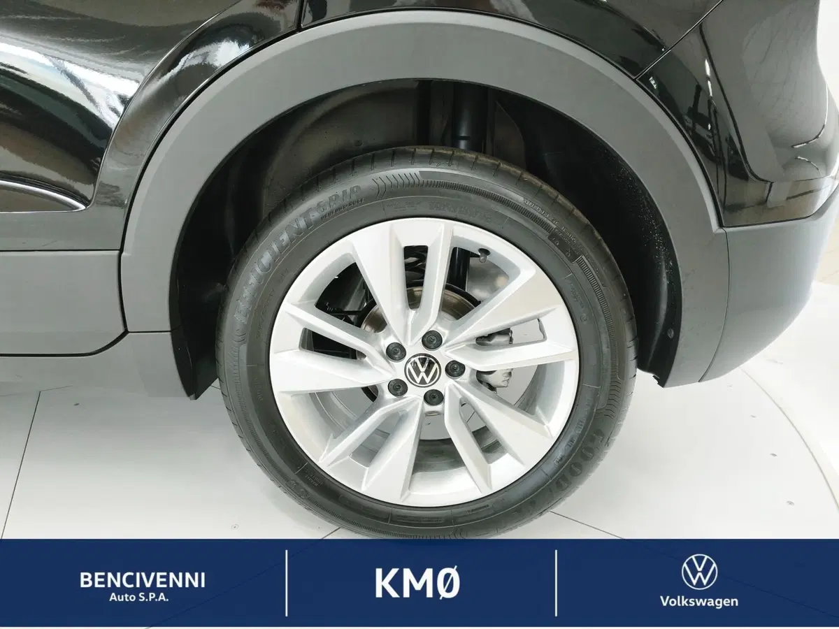 Volkswagen T-Cross nuova a Catanzaro (15)