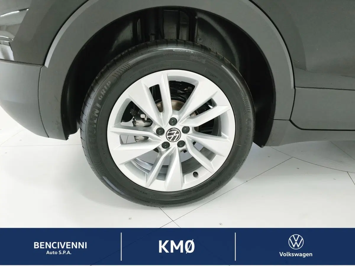 Volkswagen T-Cross nuova a Catanzaro (6)