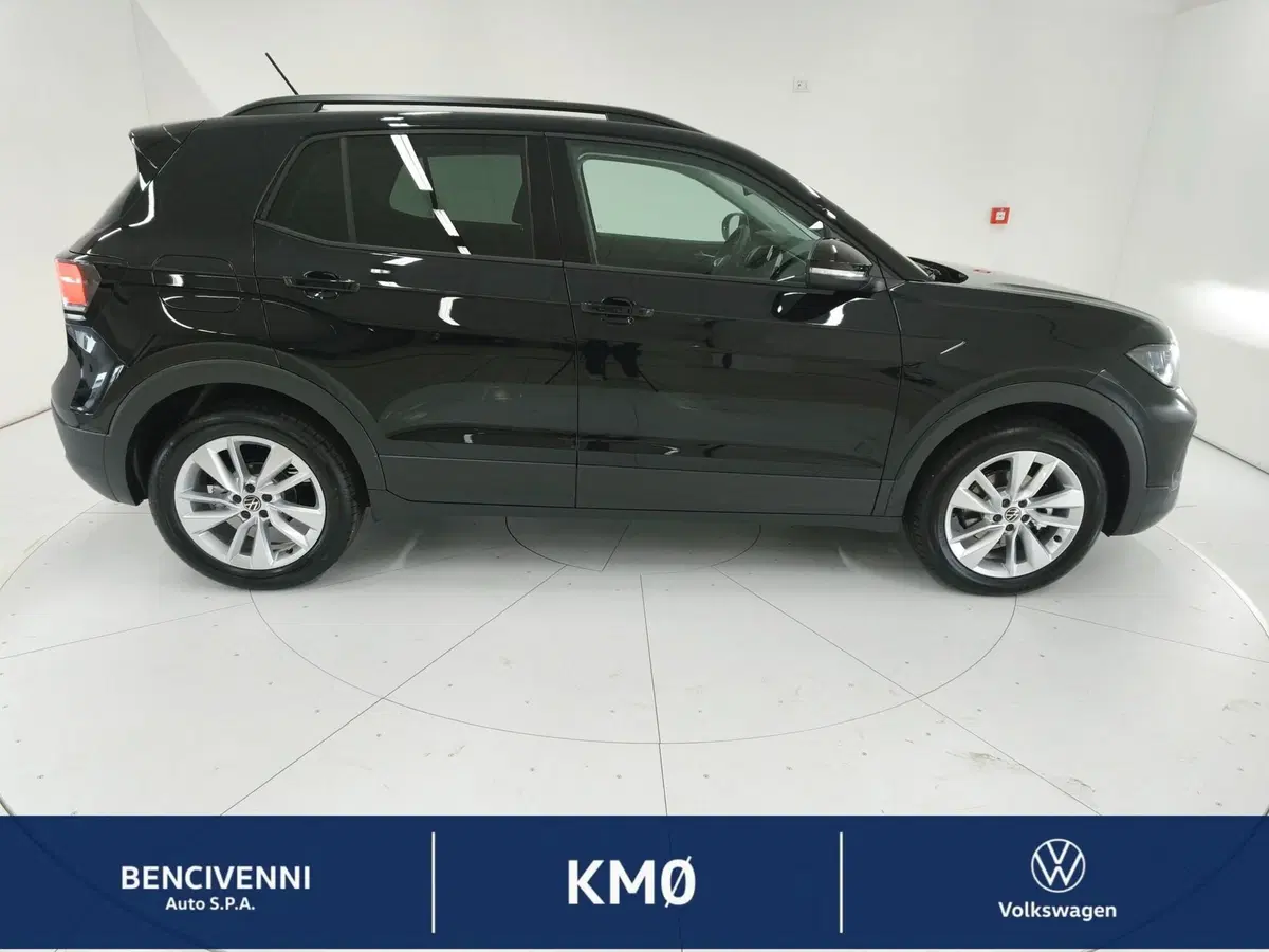 Volkswagen T-Cross nuova a Catanzaro (7)