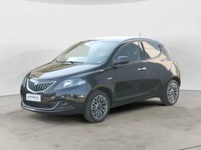 Lancia Ypsilon 1.0 FireFly 5 porte S&amp;S Hybrid Gold Plus del 2022 usata a Cuneo