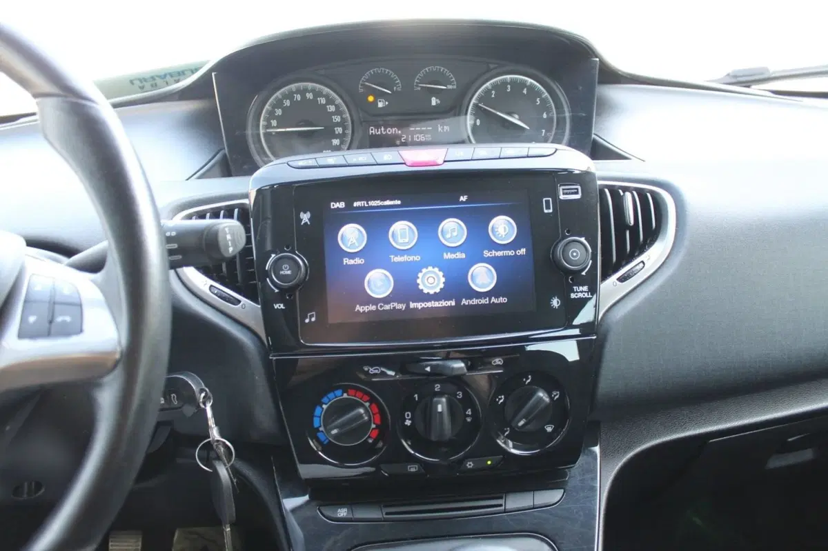 Lancia Ypsilon usata a Cuneo (13)