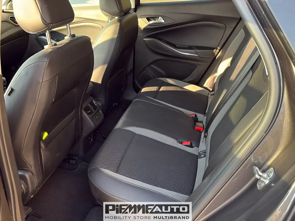 Opel Grandland X usata a Parma (11)