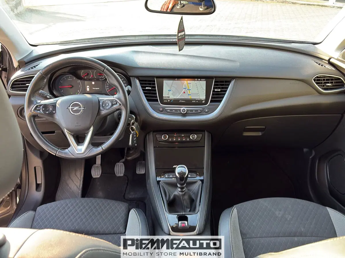 Opel Grandland X usata a Parma (9)