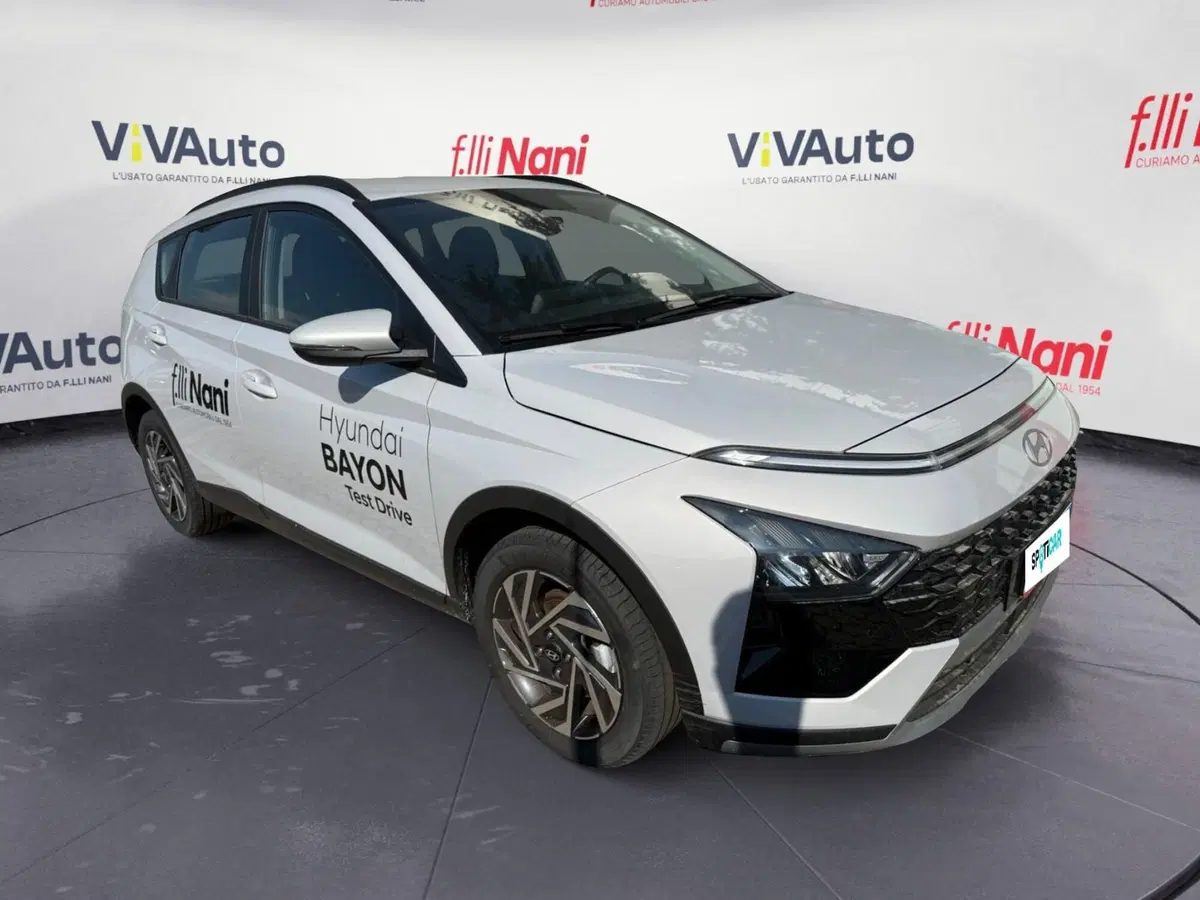 Hyundai Bayon usata a Massa-Carrara (15)