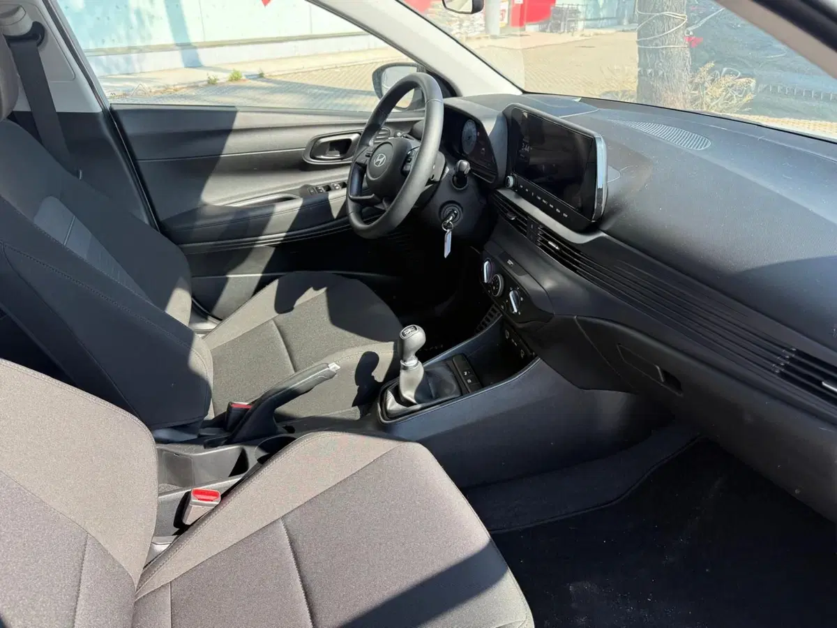 Hyundai Bayon usata a Massa-Carrara (9)
