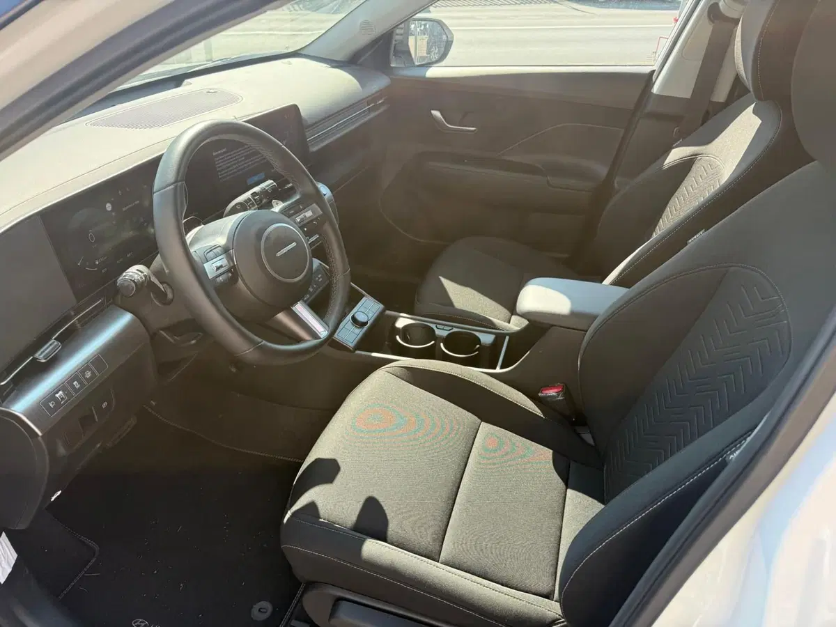 Hyundai Kona nuova a Massa-Carrara (14)