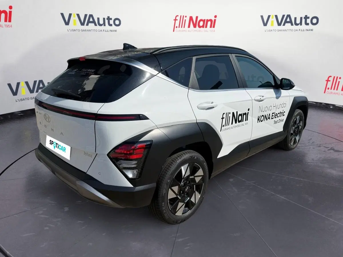 Hyundai Kona nuova a Massa-Carrara (3)