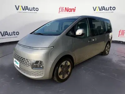 Hyundai Staria 1.6 hev 2wd auto nuova a Massa