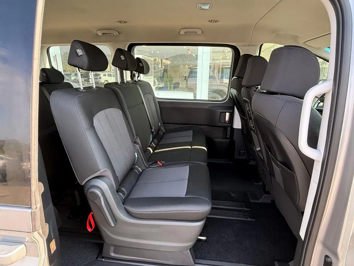 Hyundai Staria nuova a Massa-Carrara (18)