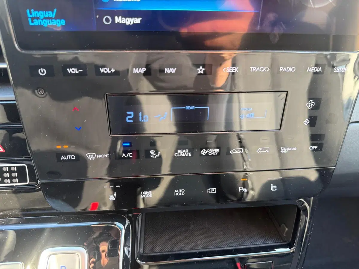 Hyundai Staria nuova a Massa-Carrara (20)