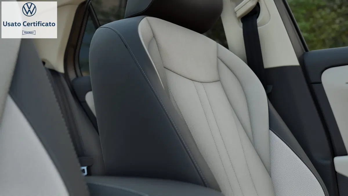 Volkswagen T-Roc nuova a Genova (13)