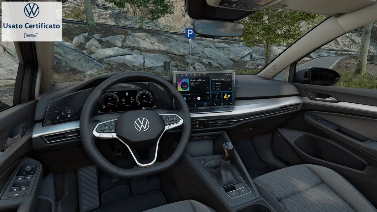 Volkswagen Golf nuova a Genova (9)