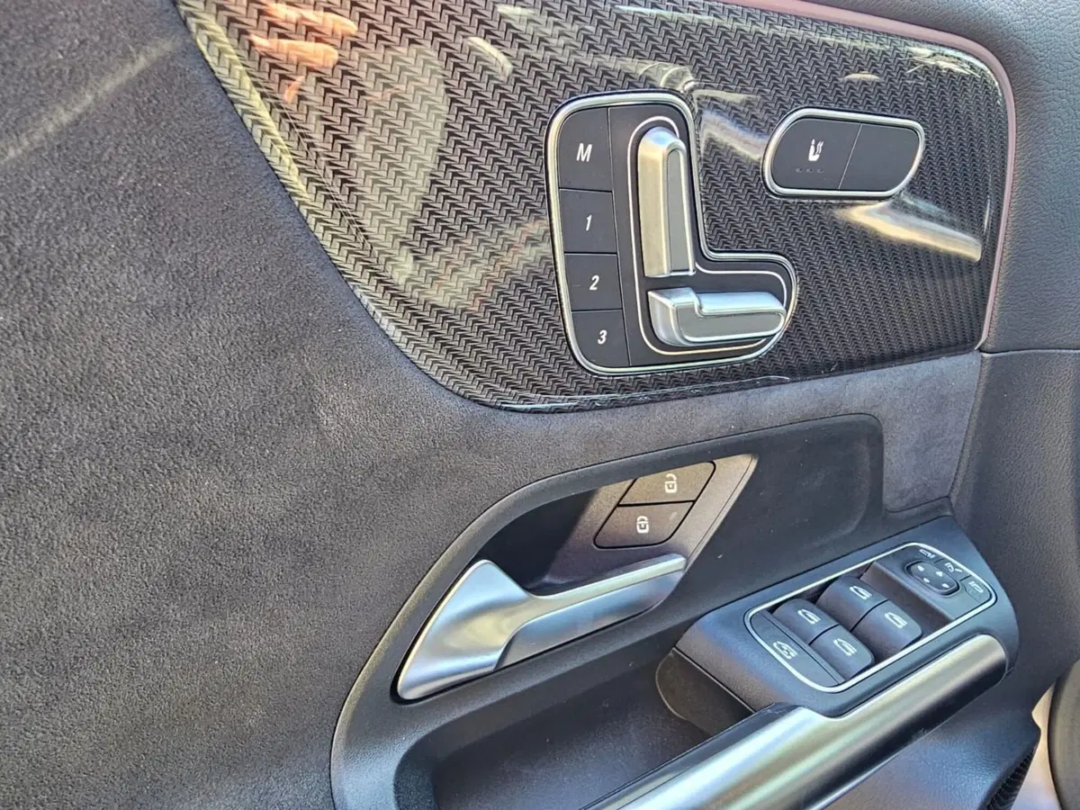 Mercedes-Benz GLA SUV usata a Bari (8)