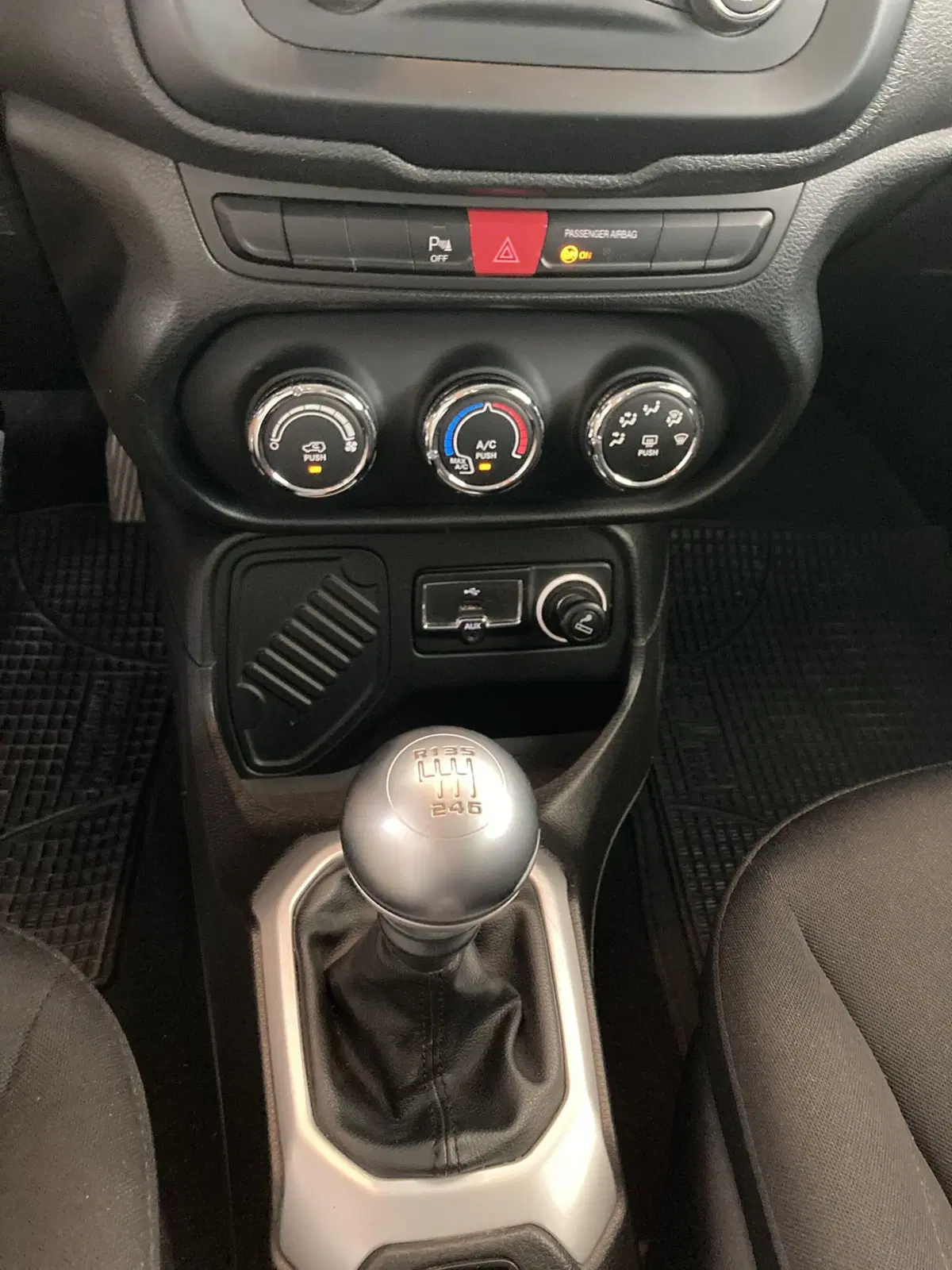 Jeep Renegade usata a Foggia (15)