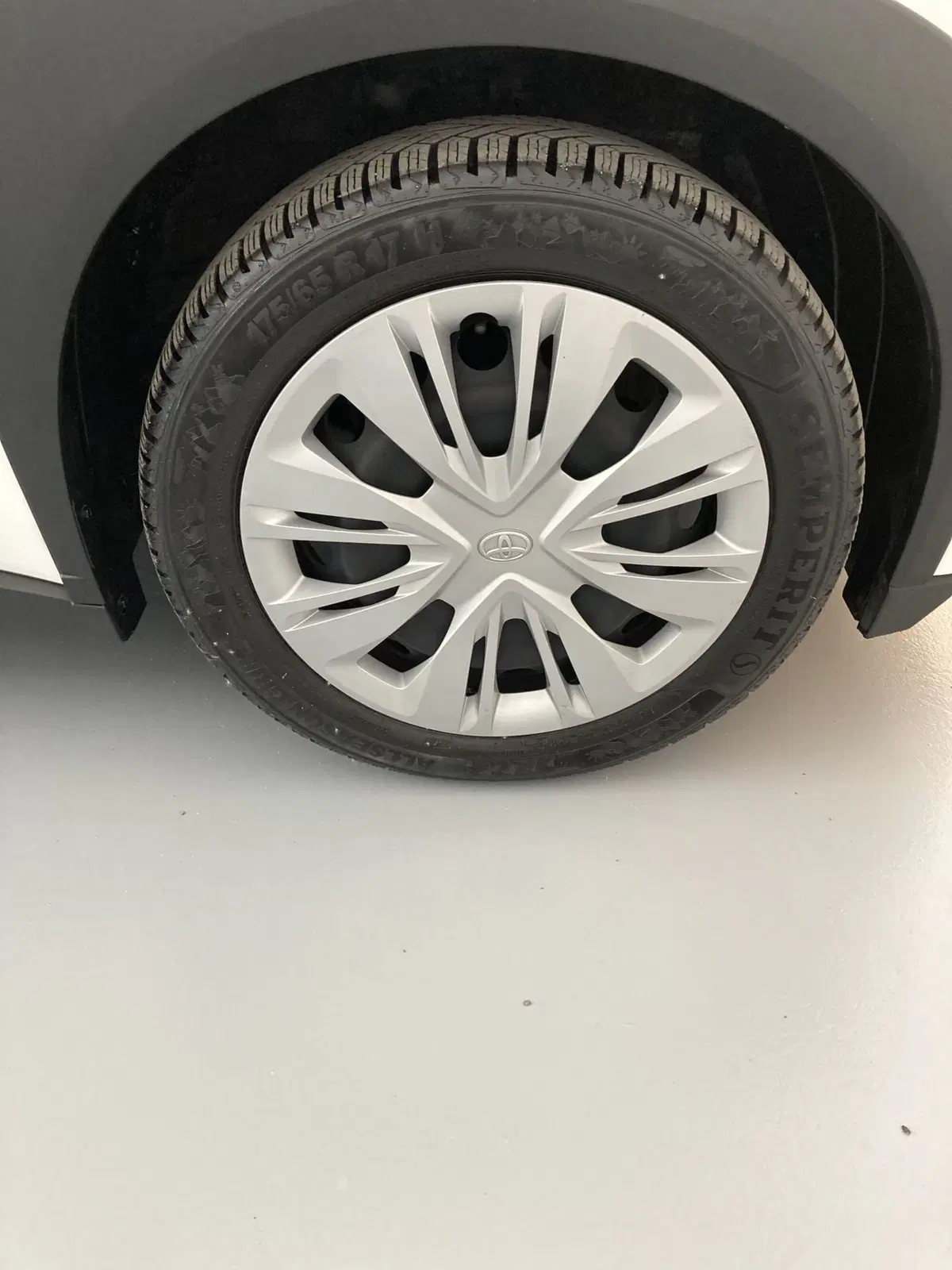 Toyota Aygo X usata a Foggia (15)