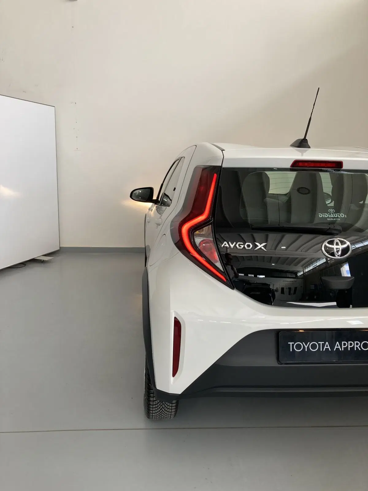 Toyota Aygo X usata a Foggia (6)