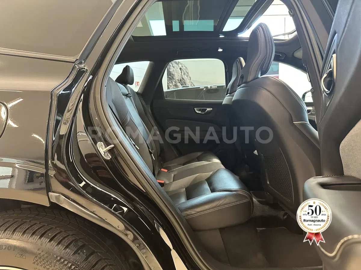 Volvo XC60 usata a Forlì-Cesena (11)