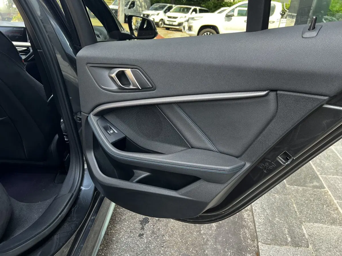 BMW Serie 1 5p. usata a Modena (17)