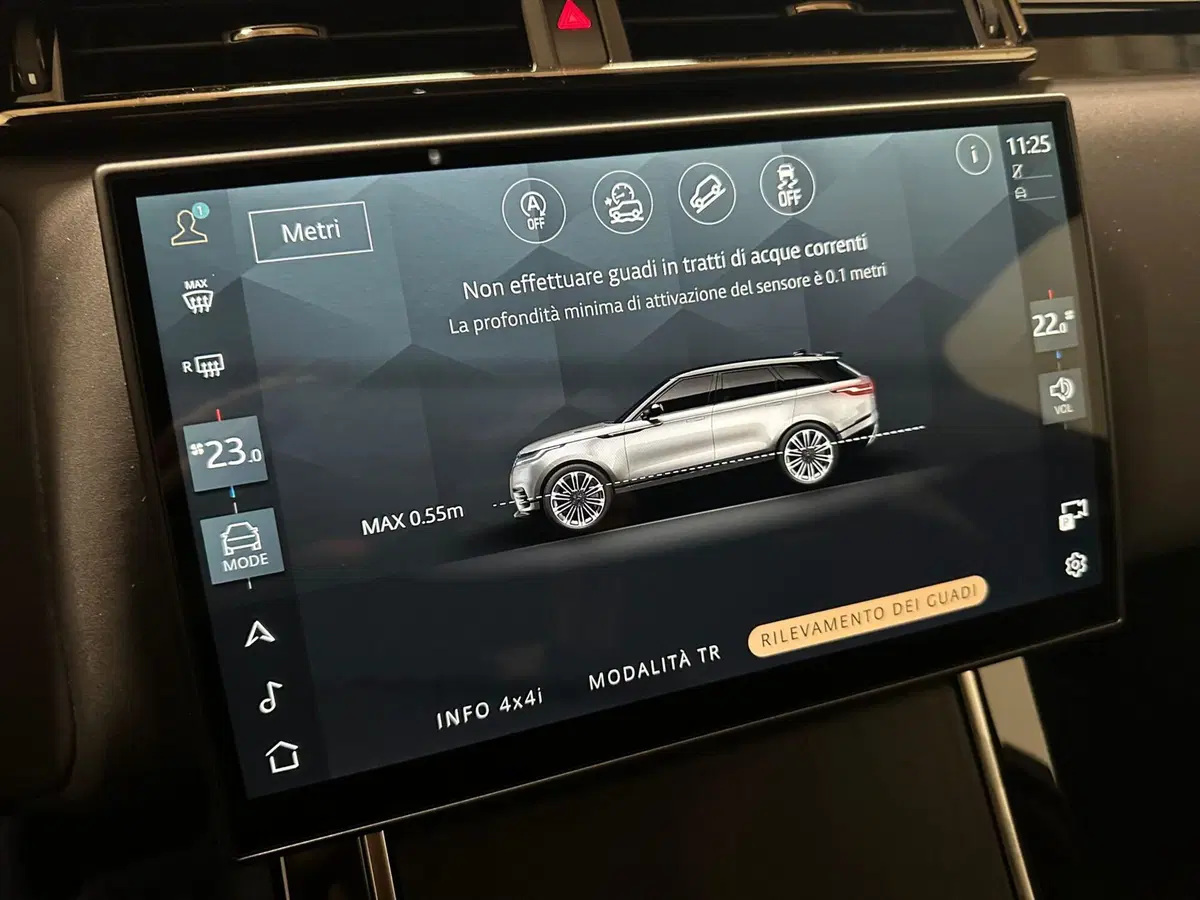 Land Rover Range Rover Velar usata a Verbano Cusio Ossola (13)