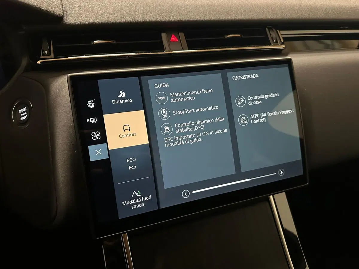Land Rover Range Rover Velar usata a Verbano Cusio Ossola (20)