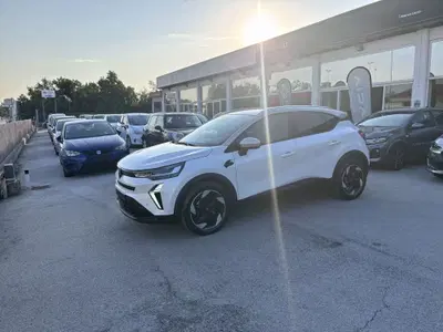 Renault Captur 1.0 eco-g Techno 100cv del 2025 usata a Jesi