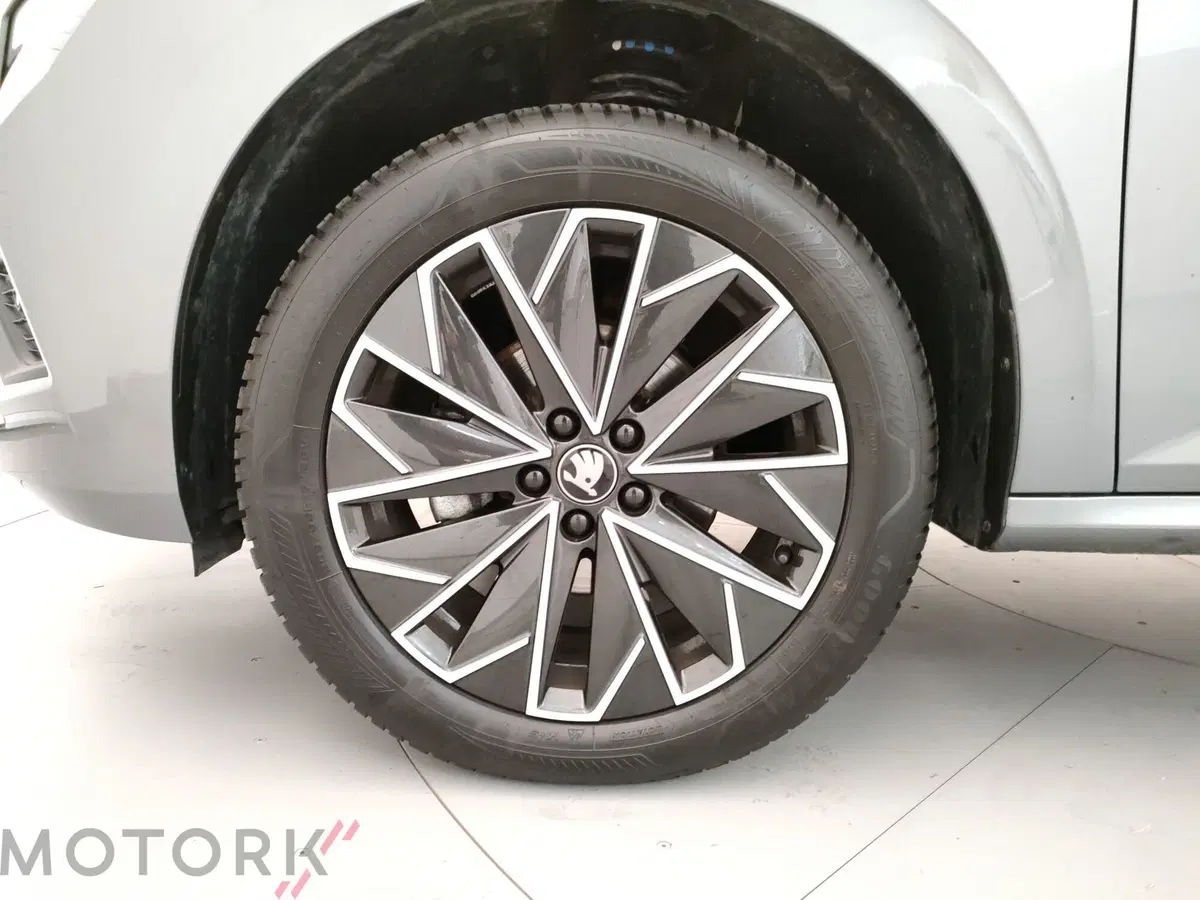 Skoda Kamiq usata a Varese (6)