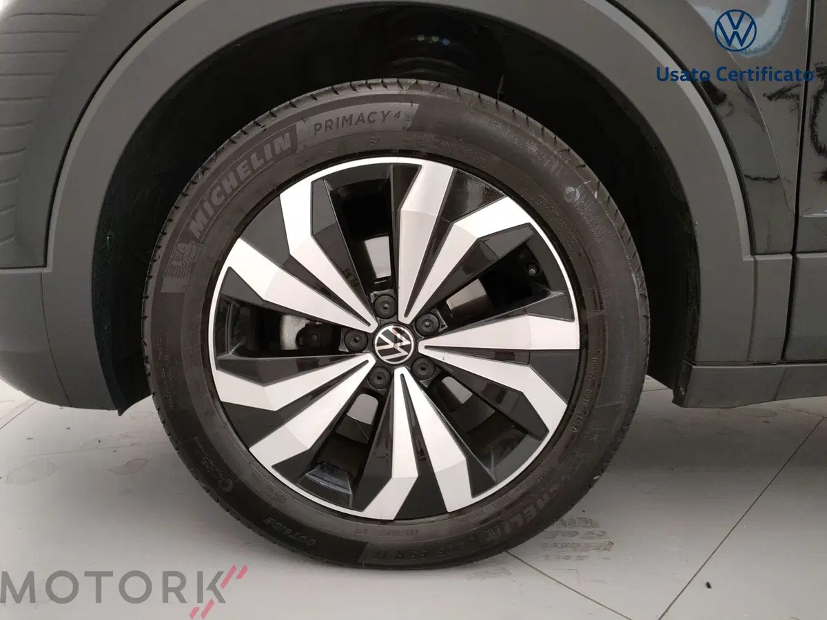Volkswagen T-Cross usata a Varese (6)