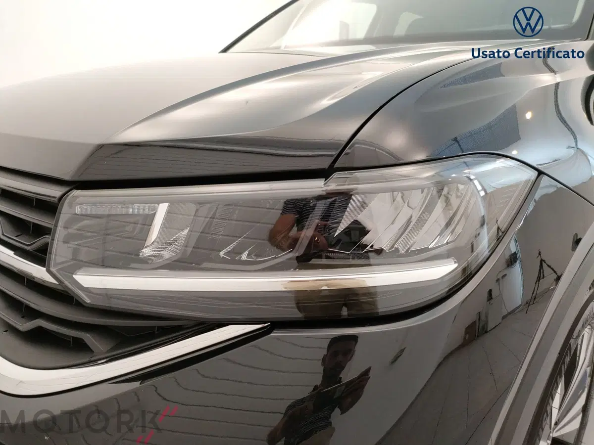 Volkswagen T-Cross usata a Varese (7)