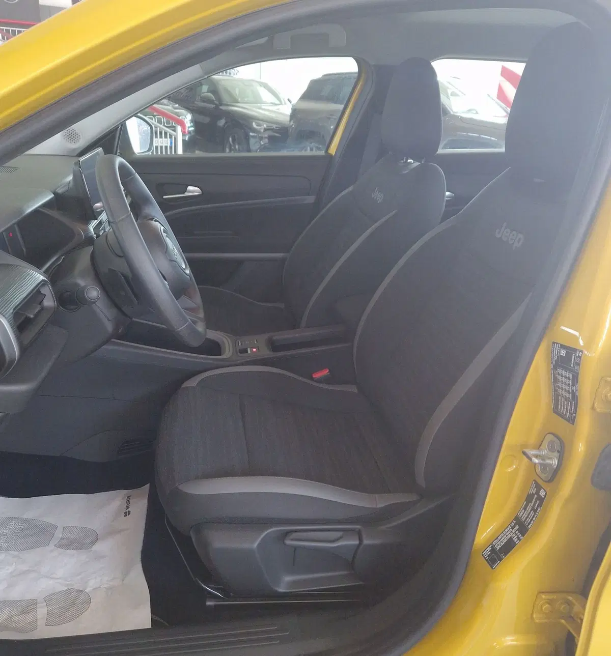 Jeep Avenger usata a Terni (7)