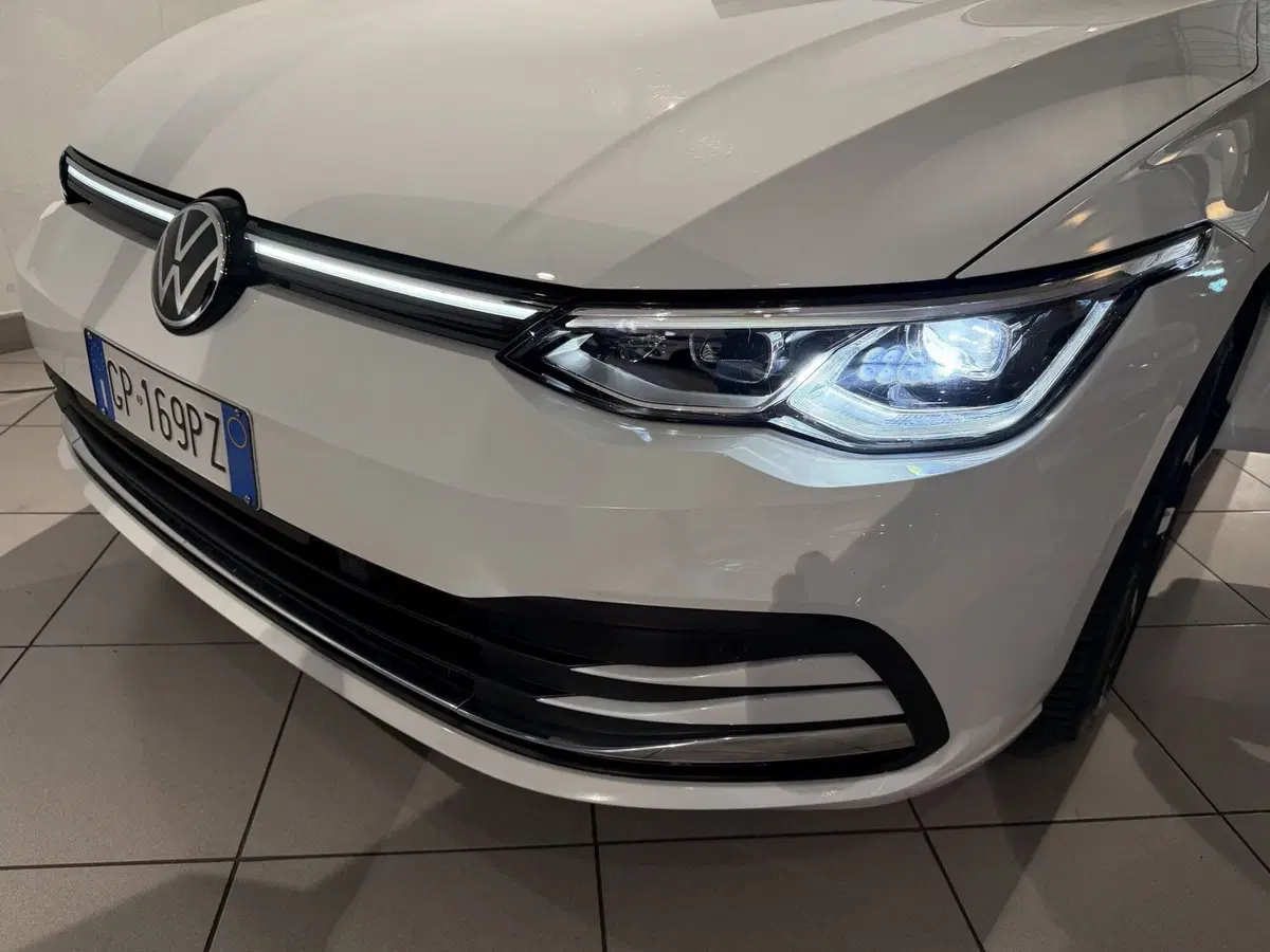 Volkswagen Golf usata a Genova (17)