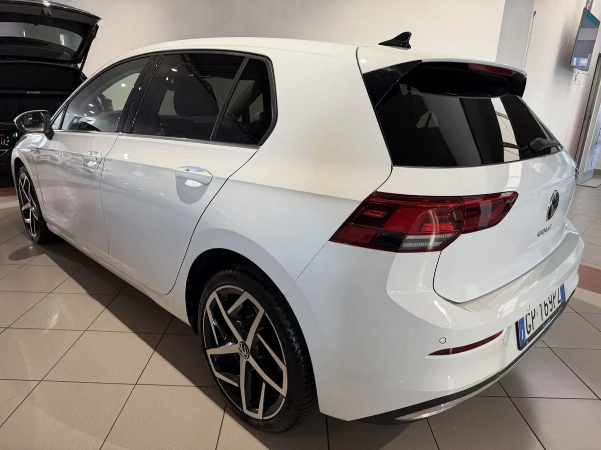 Volkswagen Golf usata a Genova (3)
