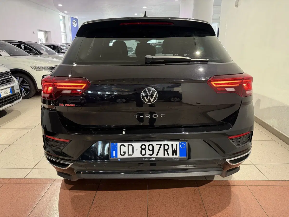 Volkswagen T-Roc usata a Genova (4)