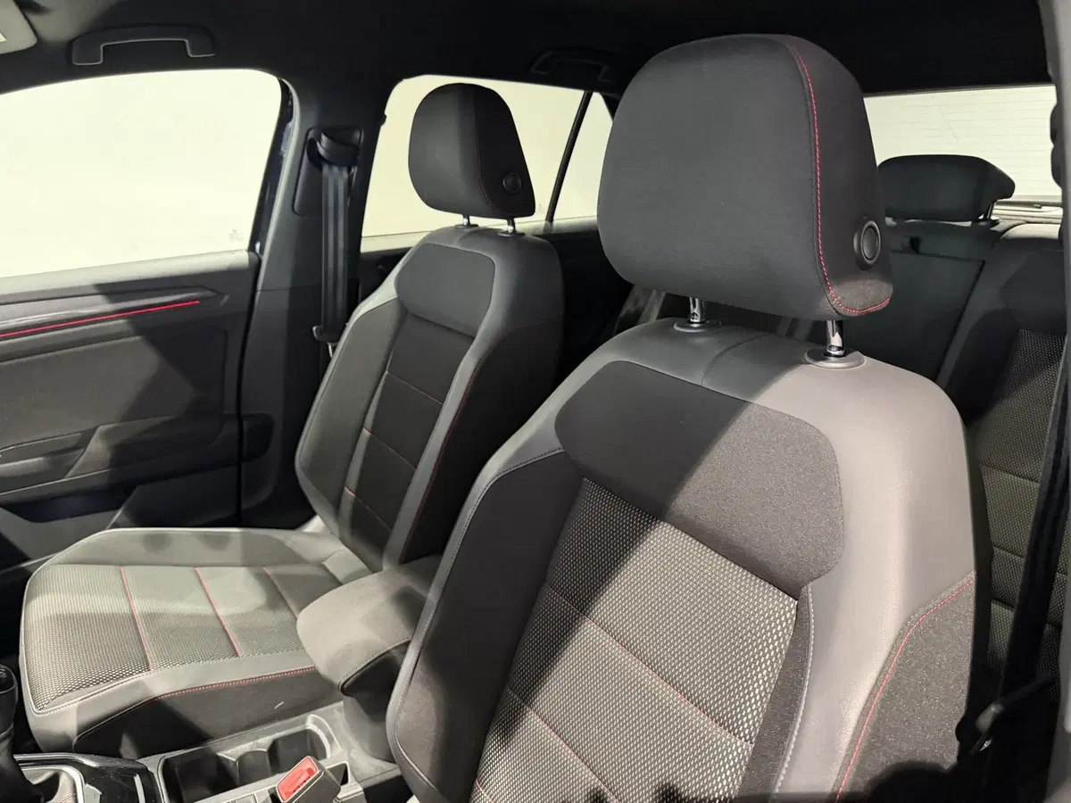 Volkswagen T-Roc usata a Genova (9)