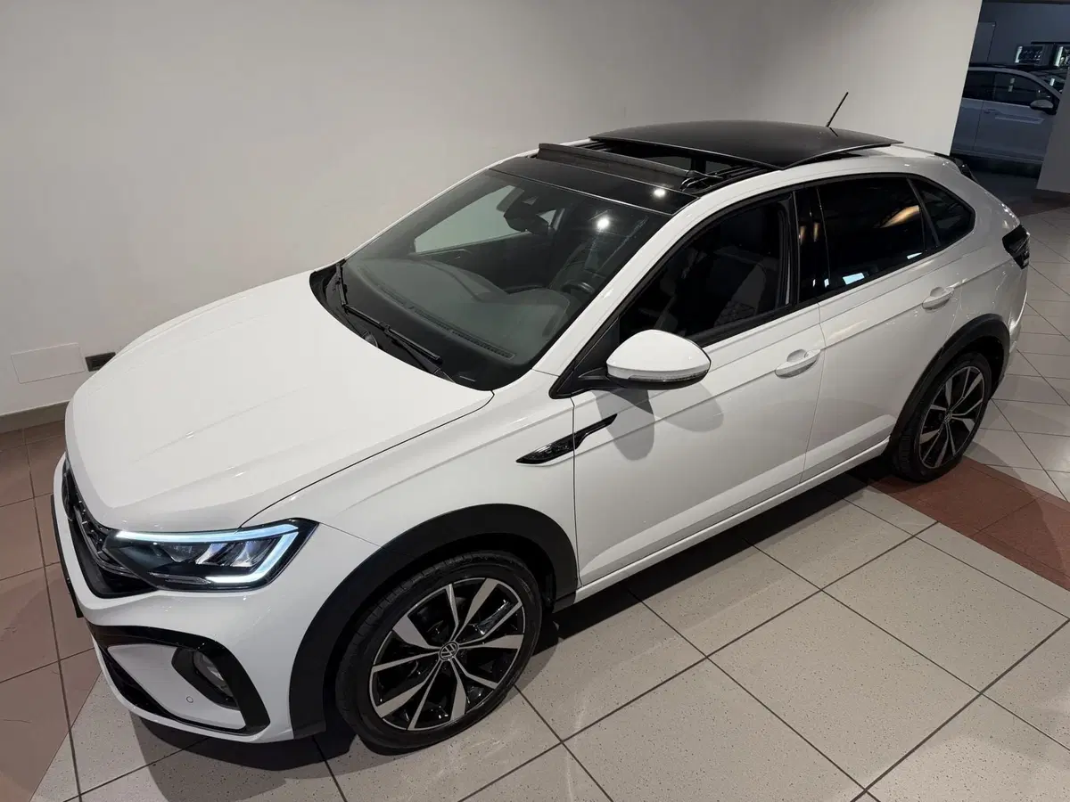 Volkswagen Taigo usata a Genova (8)