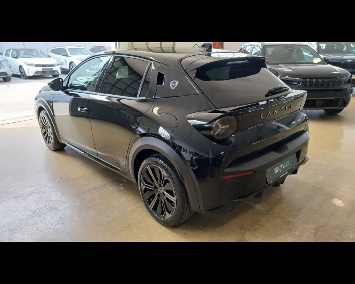 Lancia Ypsilon nuova a Alessandria (2)