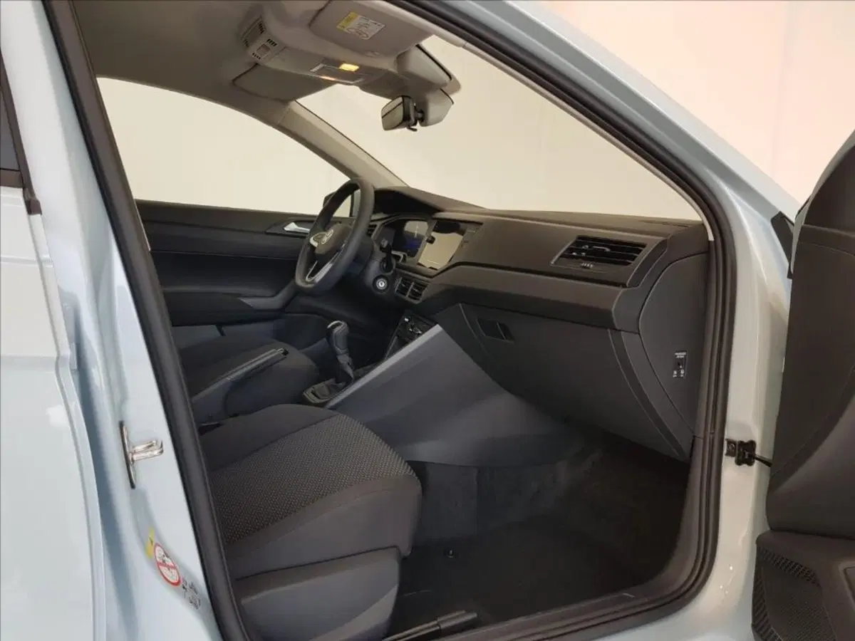 Volkswagen Polo nuova a Lucca (10)