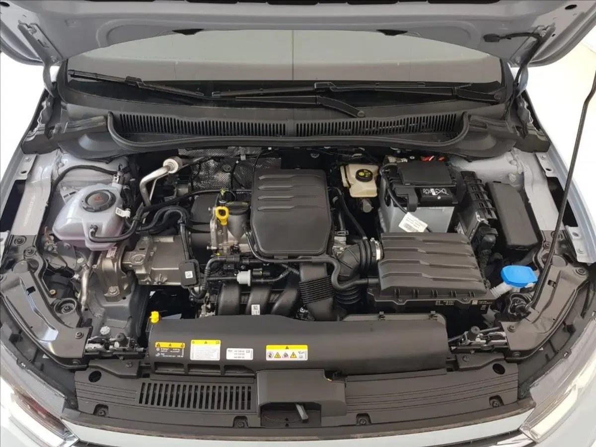 Volkswagen Polo nuova a Lucca (17)