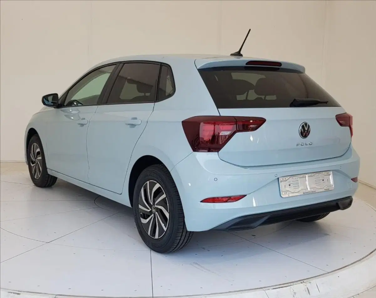 Volkswagen Polo nuova a Lucca (4)